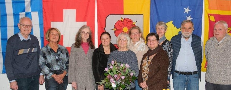 Von links nach rechts: Horst Bentler, Christina Maria Bode-Arnold, Regina Tschirschke, Gisela Steffen, Hannelore Tölle, Eva Schlüter, Alexandra Lindner, Dr. Birgid Hagenguth, Reinhard Diers und Heinz-Adolf Barkey. Foto: Herbert Polder gemacht