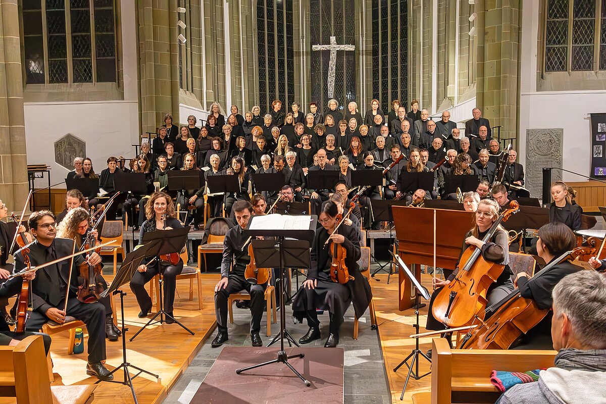 Ausführende beim Oratorium waren der Chor des Städtischen Musikvereins, die Westfälische Kammerphilharmonie Gütersloh sowie verschiedene Solistinnen und Solisten.