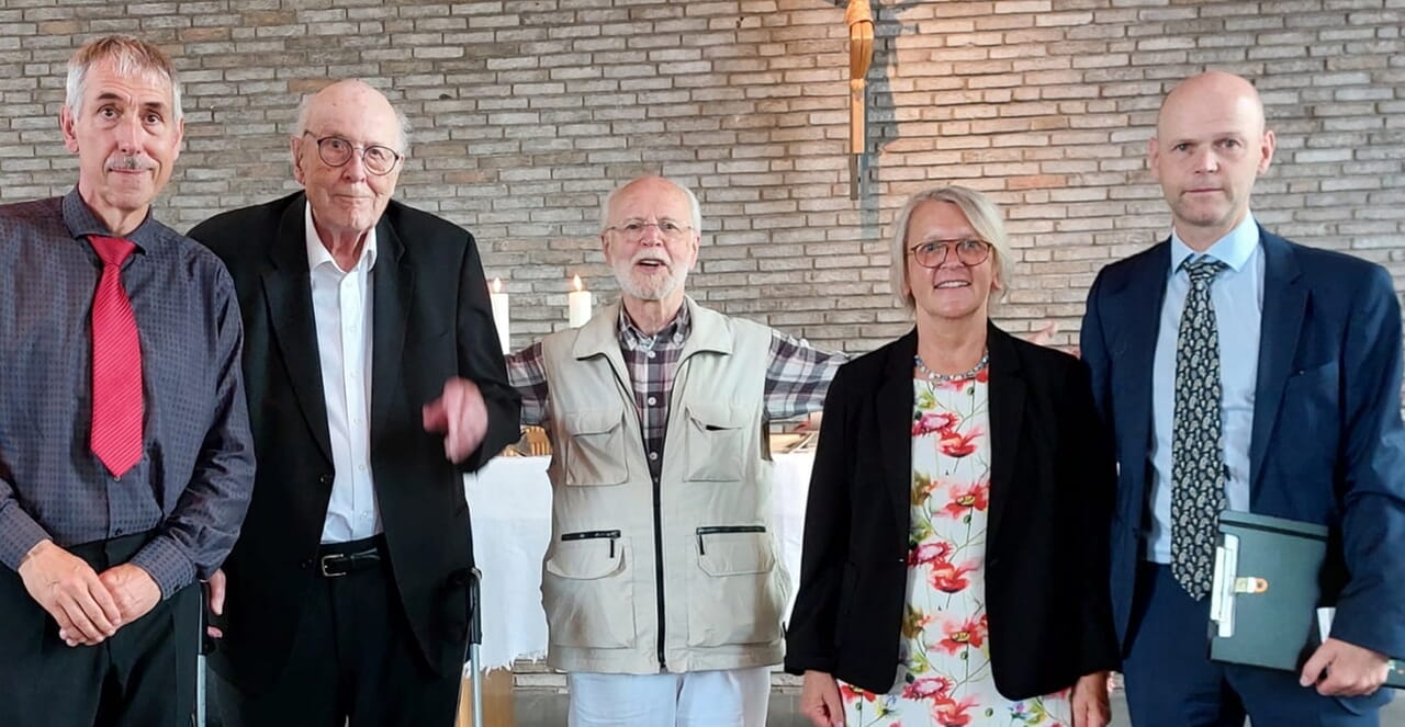 Anlässlich des 60. Geburtstages der Johannes besuchte Horst Niemeier (Mitte) Lippstadt, mit auf dem Foto (von rechts): Superintendent Manuel Schilling, Diakonin Petra Haselhorst, Karl-Ludwig Höpker und Christoph Peters.